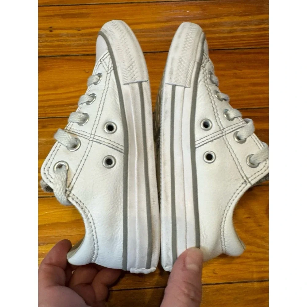 Converse All Star‎ Madison Leather Size 11 Youth